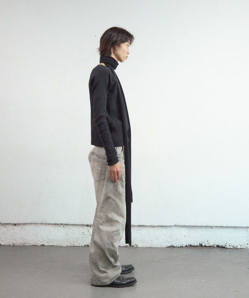 NVRFRGT（ネヴァーフォーゲット）の「PANELLED RIBBED LONG SLEEVE T-SHIRT（Tシャツ/カットソー・メンズ・ブラック/ブラウン/ダークグレー・1/2/3）」の12枚目の写真