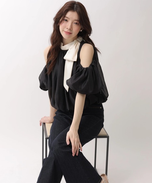 Rirandture(リランドチュール)の「リボンネックオフショルブラウス(シャツ/ブラウス・レディース・ブラック系その他2・2/1)」の7枚目の写真