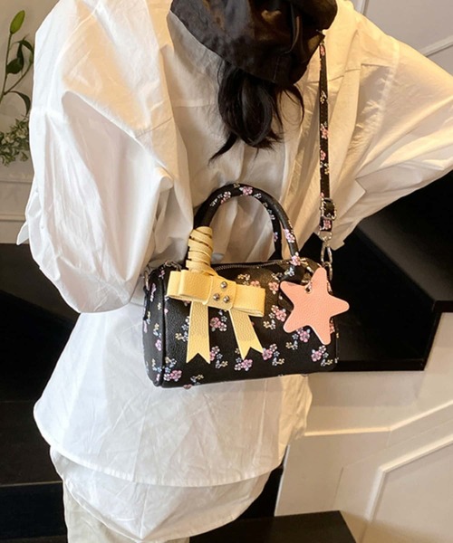 LA VORAGINE(ラ ヴォラジネ)の「リボン付 花柄ショルダーバッグ/ハンドバッグ(ショルダーバッグ・レディース・ホワイト/ブラック・FREE)」の5枚目の写真