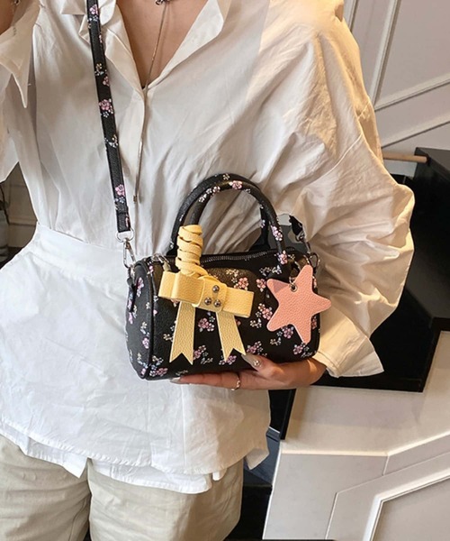 LA VORAGINE(ラ ヴォラジネ)の「リボン付 花柄ショルダーバッグ/ハンドバッグ(ショルダーバッグ・レディース・ホワイト/ブラック・FREE)」の8枚目の写真