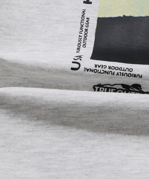 FREAK'S STORE(フリークスストア)の「限定展開 KAVU×FREAK'S STORE カブー 別注 ビッグシルエット バックフォトプリント Tシャツ HIKER(Tシャツ/カットソー・メンズ・ホワイト/アッシュグレー/グレイッシュベージュ/ブラック・LARGE/MEDIUM/SMALL)」の19枚目の写真