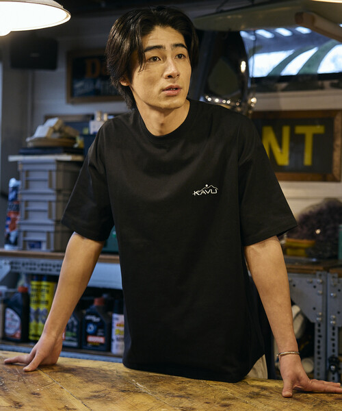 FREAK'S STORE(フリークスストア)の「限定展開 KAVU×FREAK'S STORE カブー 別注 ビッグシルエット バックフォトプリント Tシャツ HIKER(Tシャツ/カットソー・メンズ・ホワイト/アッシュグレー/グレイッシュベージュ/ブラック・LARGE/MEDIUM/SMALL)」の8枚目の写真