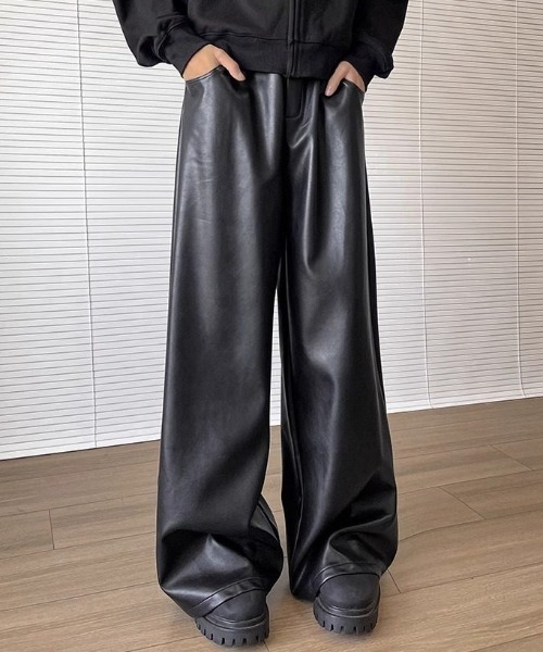SHIBUYA Zy.(シブヤジー)の「Midnight Spill ワイドレザーパンツ(その他パンツ・メンズ・ブラック・S/M/L)」の5枚目の写真