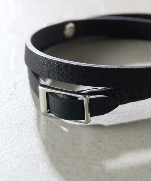 PAPILLONNER（パピヨネ）の「PAPILLONNER/レザーベルトブレスレット（ブレスレット・レディース・シルバー/ゴールド・FREE）」の3枚目の写真