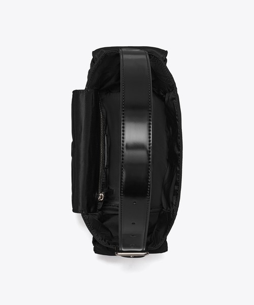 TORY BURCH(トリーバーチ)の「ヴァージニア ポケット ショルダーバッグ(ショルダーバッグ・レディース・ブラック/ホワイト・ONE SIZE)」の8枚目の写真