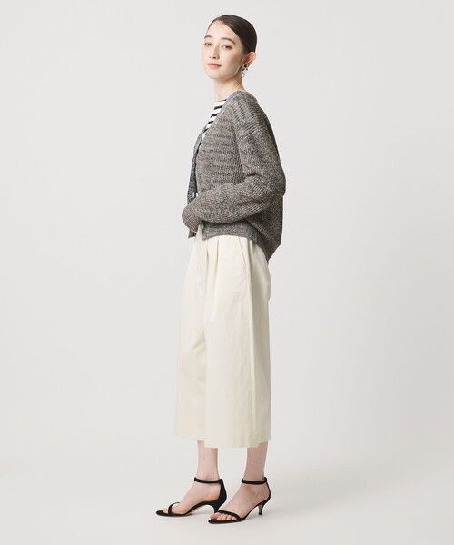 UNITED ARROWS(ユナイテッドアローズ)の「カラーヤーン Vネック カーディガン ‐ウォッシャブル‐(カーディガン/ボレロ・レディース・ダークグレー/ライトグレー/ターコイズブルー系・FREE)」の6枚目の写真