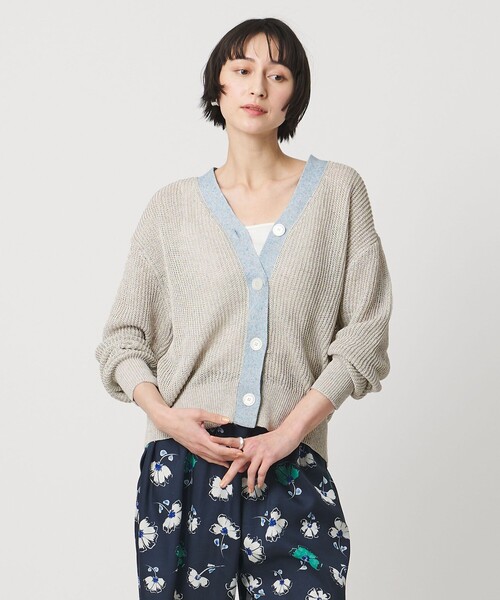 UNITED ARROWS(ユナイテッドアローズ)の「カラーヤーン Vネック カーディガン ‐ウォッシャブル‐(カーディガン/ボレロ・レディース・ダークグレー/ライトグレー/ターコイズブルー系・FREE)」の7枚目の写真