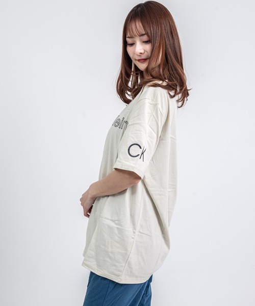 Calvin Klein(カルバン・クライン)の「【CALVIN KLEIN】ロゴTシャツ 半袖 シンプル クルーネック(Tシャツ/カットソー・メンズ・ホワイト/ベージュ/ブラック・SMALL/MEDIUM/LARGE/X-LARGE)」の17枚目の写真