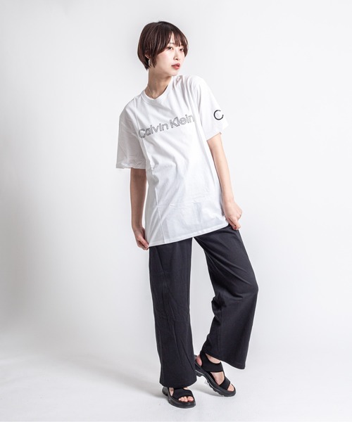 Calvin Klein(カルバン・クライン)の「【CALVIN KLEIN】ロゴTシャツ 半袖 シンプル クルーネック(Tシャツ/カットソー・メンズ・ホワイト/ベージュ/ブラック・SMALL/MEDIUM/LARGE/X-LARGE)」の12枚目の写真