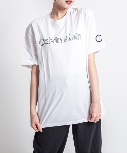 Calvin Klein(カルバン・クライン)の「【CALVIN KLEIN】ロゴTシャツ 半袖 シンプル クルーネック(Tシャツ/カットソー・メンズ・ホワイト/ベージュ/ブラック・SMALL/MEDIUM/LARGE/X-LARGE)」の7枚目の写真