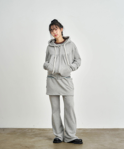 KIJIKO(キジコ)の「ke106-Shirring Hooded Zip Up Melange Gray(パーカー・レディース・グレー・FREE)」の9枚目の写真