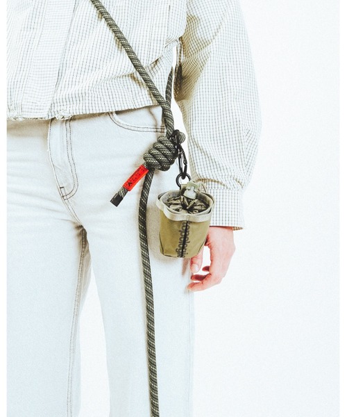 Topologie(トポロジー)の「Mini Walkbag(ショルダーバッグ・レディース・ブラック/モスグリーン・ONE SIZE)」の7枚目の写真