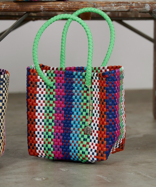 OJO DE MEX（オホデメックス）の「OJO DE MEX/オホデメックス Plastico Cago Tote - cube - Assort かごバッグ バスケット バケットバッグ ミニバッグ 2026年春夏（ハンドバッグ・レディース・その他/その他1/その他2/その他3/その他4/その他5/その他6/その他7/その他8/その他9・FREE）」の6枚目の写真