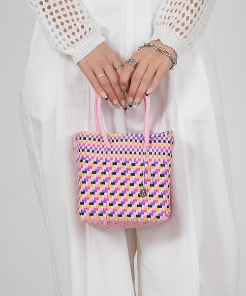 OJO DE MEX（オホデメックス）の「OJO DE MEX/オホデメックス Plastico Cago Tote - cube - Assort かごバッグ バスケット バケットバッグ ミニバッグ 2026年春夏（ハンドバッグ・レディース・その他/その他1/その他2/その他3/その他4/その他5/その他6/その他7/その他8/その他9・FREE）」の2枚目の写真