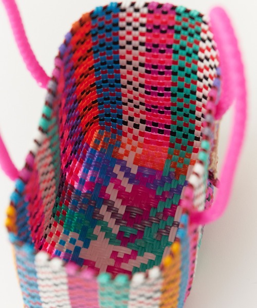 OJO DE MEX（オホデメックス）の「OJO DE MEX/オホデメックス Plastico Cago Tote - cube - Assort かごバッグ バスケット バケットバッグ ミニバッグ 2026年春夏（ハンドバッグ・レディース・その他/その他1/その他2/その他3/その他4/その他5/その他6/その他7/その他8/その他9・FREE）」の18枚目の写真