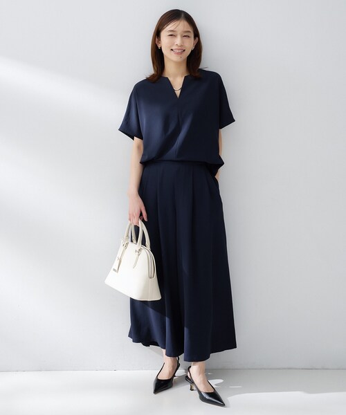 UNTITLED(アンタイトル)の「【雨の日対策/楽な着心地/セットアップ可】リラクシーガウチョパンツ(その他パンツ・レディース・チャコールグレー/ダークブラウン/ベージュ/ネイビー・00/01/02/03/04/42/44/46/48/50)」の5枚目の写真