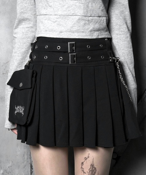 LAZYSLAY(レイジースレイ)の「チェーンプリーツスカート(スカート・レディース・ブラック/ブラック系その他・FREE)」の1枚目の写真