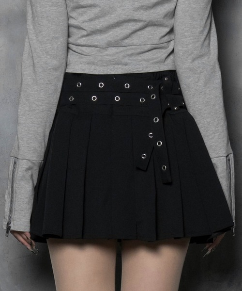 LAZYSLAY(レイジースレイ)の「チェーンプリーツスカート(スカート・レディース・ブラック/ブラック系その他・FREE)」の3枚目の写真