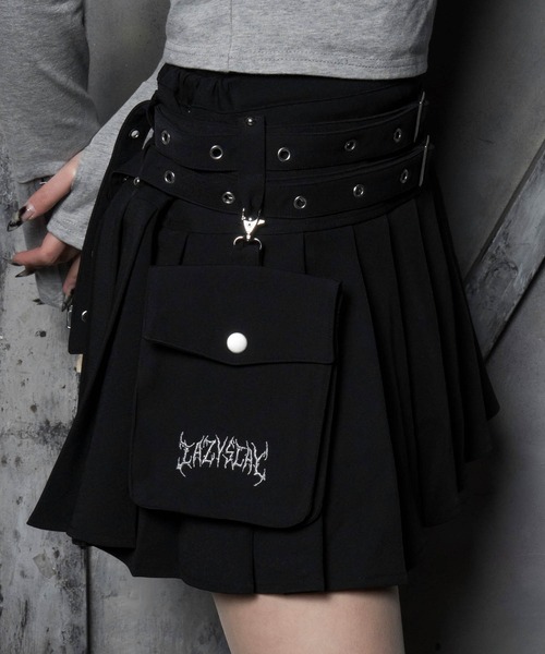 LAZYSLAY(レイジースレイ)の「チェーンプリーツスカート(スカート・レディース・ブラック/ブラック系その他・FREE)」の5枚目の写真