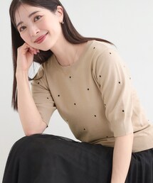 SHOO・LA・RUE（シューラルー）の「【S-LL/二の腕カバー】品よく隠せる　ドット刺繍5分袖ニット（ニット/セーター）」
