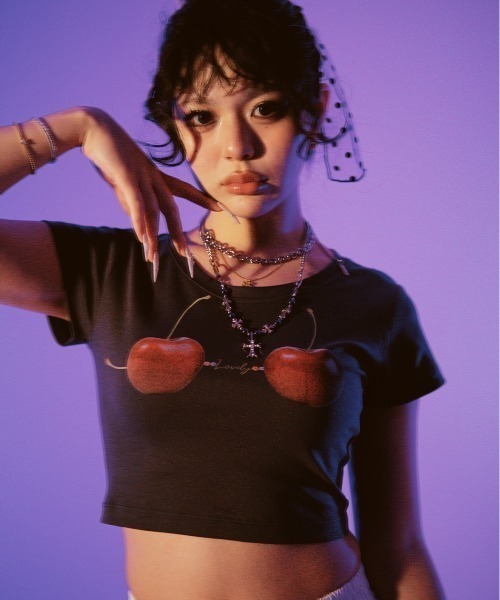 ROYAL FLASH(ロイヤルフラッシュ)の「MITSUKI/ミツキ/Cherry Bra T-Shirt(Tシャツ/カットソー・レディース・ホワイト/チャコールグレー・F)」の2枚目の写真