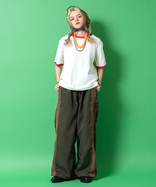an meets zakka（アンミツザッカ）の「an meets zakka レトロアンティーク装飾カラフル大粒ジルコニア＆ストーンブレスレットウォッチ（アナログ腕時計・レディース・シルバー系1/シルバー系2・ONESIZE）」の6枚目の写真