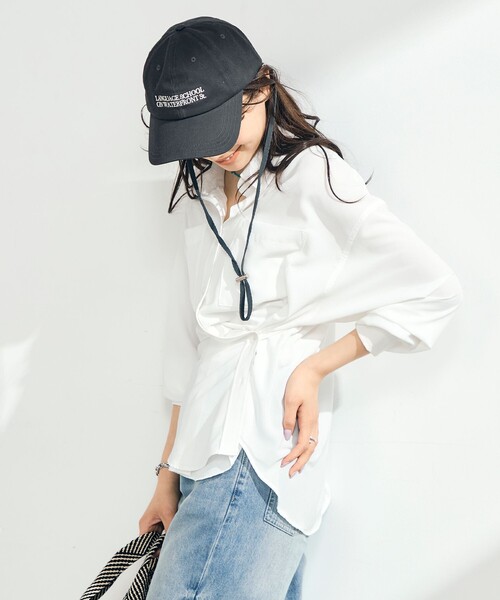 fredy emue(フレディエミュ)の「とろみカシュクールシャツ(シャツ/ブラウス・レディース・オフホワイト/ブラック/ライトグレー・38)」の1枚目の写真