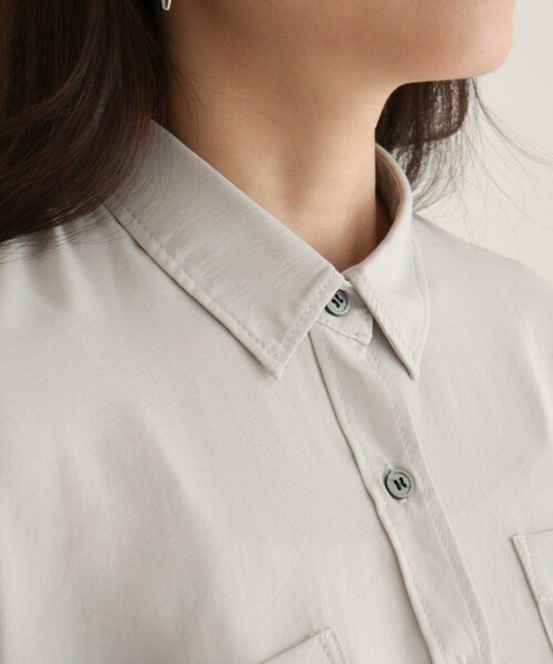 fredy emue(フレディエミュ)の「とろみカシュクールシャツ(シャツ/ブラウス・レディース・オフホワイト/ブラック/ライトグレー・38)」の16枚目の写真