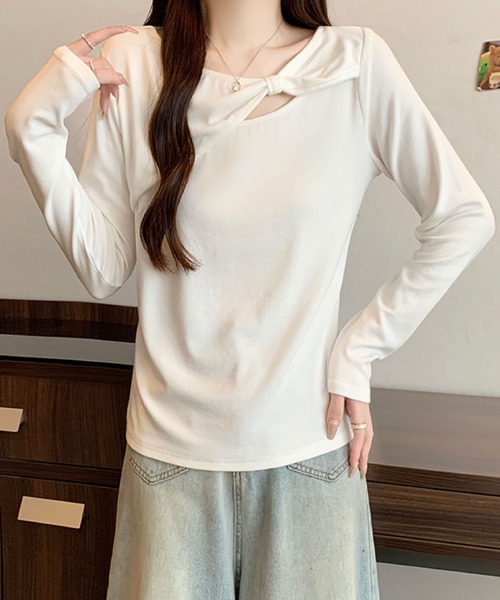 2ly2(トゥーリートゥー)の「リボンデザインカットソー / アシンメトリーネックトップス(Tシャツ/カットソー・レディース・ブルー/ブラック/ブラウン/ホワイト・FREE)」の18枚目の写真