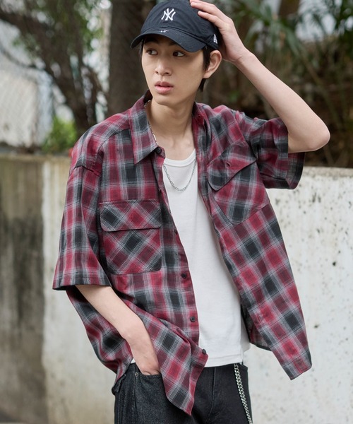 WEGO（ウィゴー）の「WEGO/【26年春夏新作】オンブレチェックレギュラーカラー半袖シャツ（シャツ/ブラウス・メンズ・レッド/ブルー/ブラック/ホワイト/ピンク/ベージュ・SMALL/MEDIUM/LARGE）」の6枚目の写真