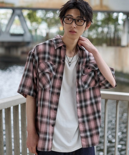WEGO（ウィゴー）の「WEGO/【26年春夏新作】オンブレチェックレギュラーカラー半袖シャツ（シャツ/ブラウス・メンズ・レッド/ブルー/ブラック/ホワイト/ピンク/ベージュ・SMALL/MEDIUM/LARGE）」の5枚目の写真