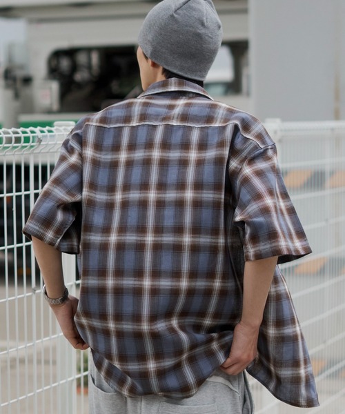 WEGO（ウィゴー）の「WEGO/【26年春夏新作】オンブレチェックレギュラーカラー半袖シャツ（シャツ/ブラウス・メンズ・レッド/ブルー/ブラック/ホワイト/ピンク/ベージュ・SMALL/MEDIUM/LARGE）」の19枚目の写真