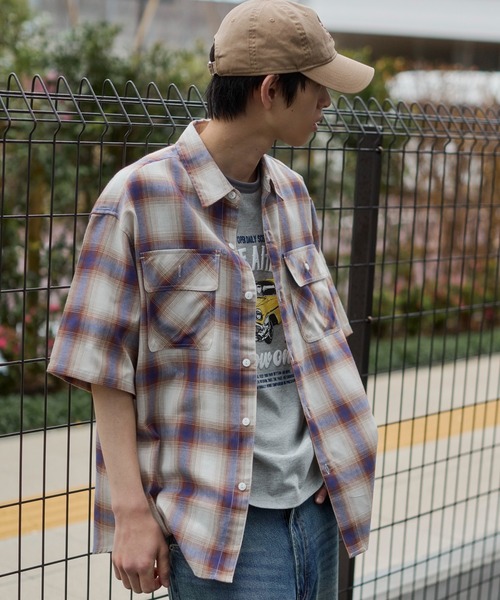 WEGO（ウィゴー）の「WEGO/【26年春夏新作】オンブレチェックレギュラーカラー半袖シャツ（シャツ/ブラウス・メンズ・レッド/ブルー/ブラック/ホワイト/ピンク/ベージュ・SMALL/MEDIUM/LARGE）」の17枚目の写真
