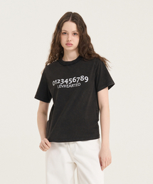 LEVHEARTED（レブハティッド）の「アップサイドナンバリングショートスリーブTシャツ - ブラック（Tシャツ/カットソー）」