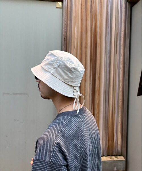 CIAOPANIC TYPY(チャオパニックティピー)の「【UNISEX】レースアップナイロンバケットハット(ハット・レディース・カーキ/ブラック/ホワイト・ONE SIZE)」の4枚目の写真