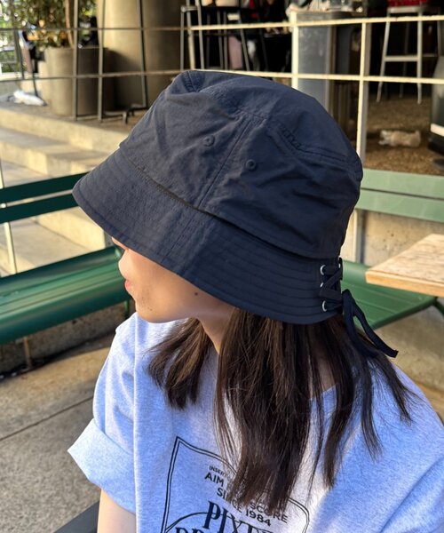 CIAOPANIC TYPY(チャオパニックティピー)の「【UNISEX】レースアップナイロンバケットハット(ハット・レディース・カーキ/ブラック/ホワイト・ONE SIZE)」の8枚目の写真