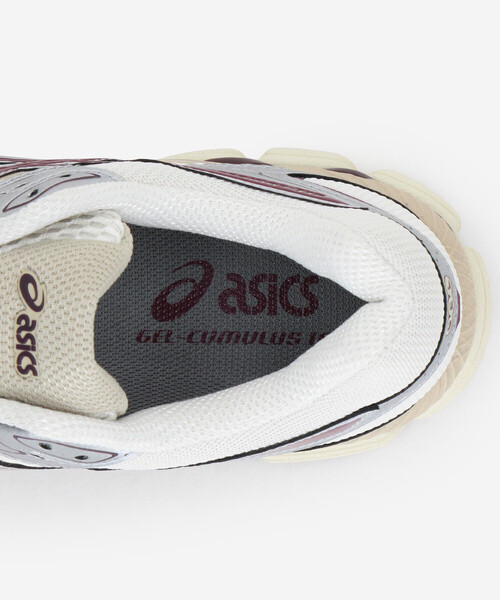 ASICS(アシックス)の「ASICS | GEL-CUMULUS 16 MEN(スニーカー・メンズ・ホワイト系その他・26/25.5/27.5/26.5/27)」の2枚目の写真