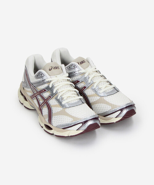 ASICS(アシックス)の「ASICS | GEL-CUMULUS 16 MEN(スニーカー・メンズ・ホワイト系その他・26/25.5/27.5/26.5/27)」の1枚目の写真