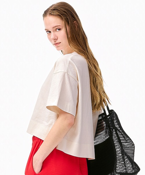 coca(coca)(コカ)の「ボックスシルエットロゴトップス(Tシャツ/カットソー・レディース・チャコール/アイボリー・L/M/S)」の4枚目の写真