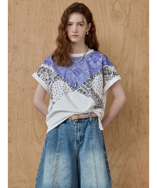 MAXZA(マージャコレクション)の「ペイズリーバンダナ配色ラウンドネックTシャツ(Tシャツ/カットソー・レディース・ホワイト/ブラック・FREE)」の7枚目の写真