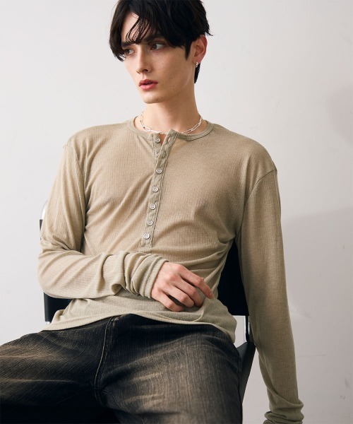 Shoowtime(ショウタイム)の「Natural drape henley top / ナチュラルドレープヘンリーカットソー(Tシャツ/カットソー・メンズ・ライトグレー/ブラック・MEDIUM/LARGE/X-LARGE)」の11枚目の写真