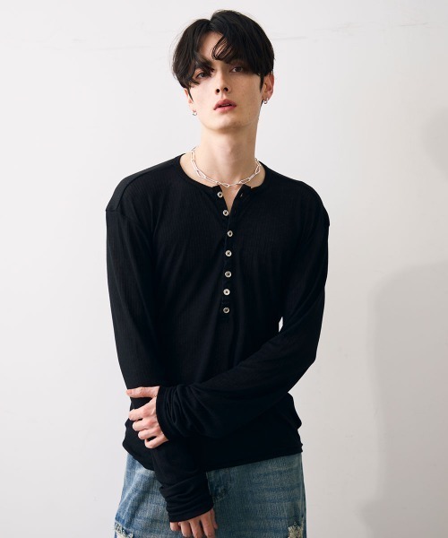 Shoowtime(ショウタイム)の「Natural drape henley top / ナチュラルドレープヘンリーカットソー(Tシャツ/カットソー・メンズ・ライトグレー/ブラック・MEDIUM/LARGE/X-LARGE)」の18枚目の写真