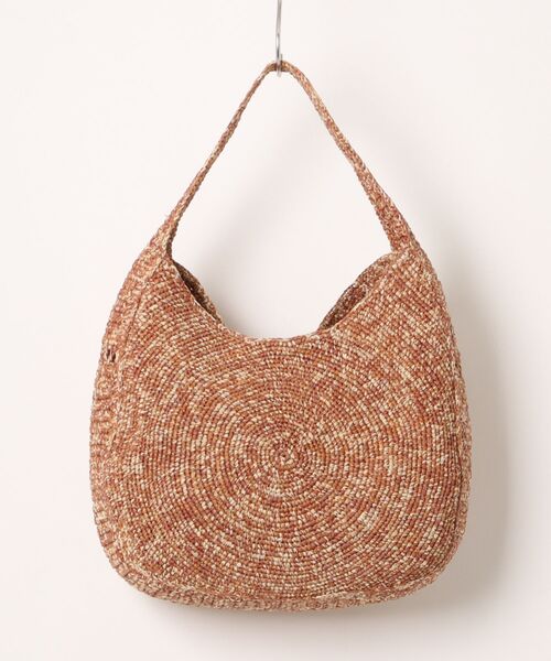 STELLA McCARTNEY(ステラマッカートニー)の「Logo Small Crochet Raffia Hobo Bag / ロゴ ラフィア クロシェ スモール ホーボーバッグ(トートバッグ・レディース・ナチュラル・ONE SIZE)」の2枚目の写真