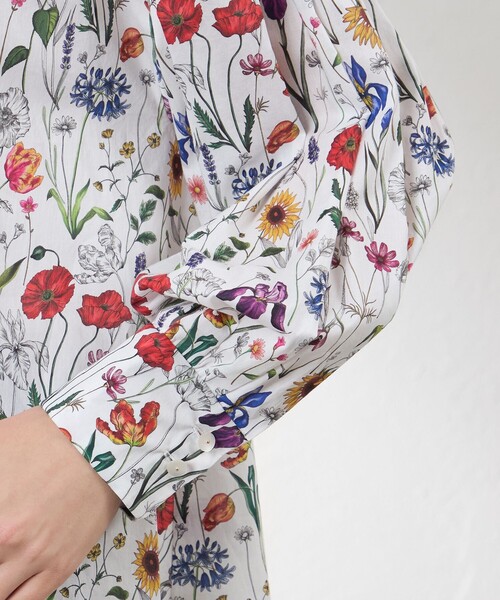 amaca(アマカ)の「【LIBERTY】MEADOW MUSE ギャザーブラウス(シャツ/ブラウス・レディース・オフホワイト・38)」の8枚目の写真