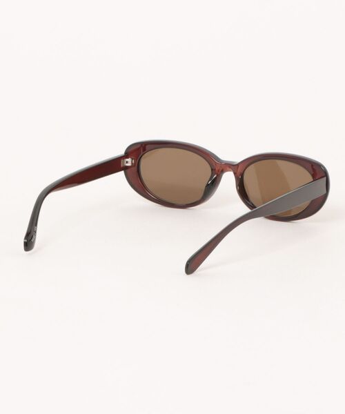 EMODA(エモダ)の「PLUMP SQUARE SUNGLASSES(その他雑貨・レディース・ブラック/ブラウン・FREE)」の4枚目の写真