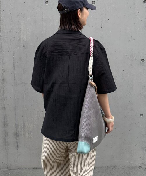 CIAOPANIC TYPY（チャオパニックティピー）の「【UNISEX】シアーオープンカラーシャツ（シャツ/ブラウス・メンズ・グレイッシュベージュ/ブラック/ブルー・MEDIUM/LARGE）」の22枚目の写真