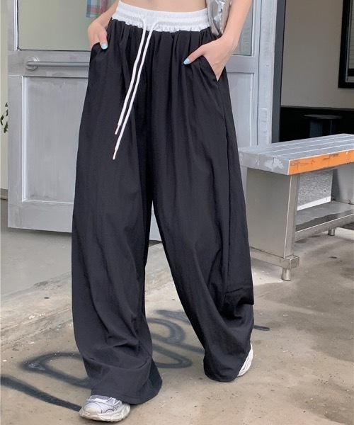 Teem Store(チームストア)の「ウエスト切り替えナイロンイージーパンツ(その他パンツ・レディース・ブラック/ネイビー・S/M)」の21枚目の写真