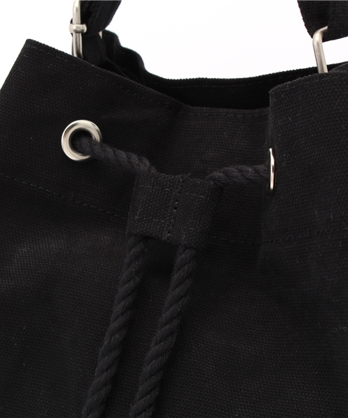 WHO'S WHO gallery(フーズフーギャラリー)の「【DCMT】Squeeze Tote(ショルダーバッグ・レディース・ホワイト/グレー/ブラック・FREE)」の5枚目の写真