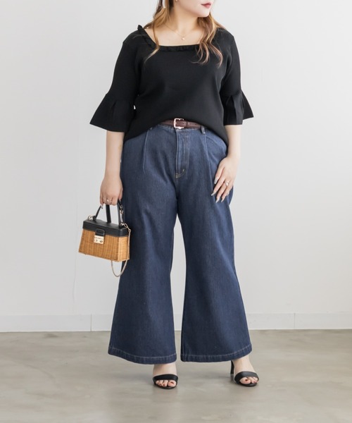 CLETTE(クレット)の「CLETTEオリジナルメローフリルネックニットプルオーバー(ニット/セーター・レディース・パープル/イエロー/ブラック・4L/3L/LL)」の5枚目の写真