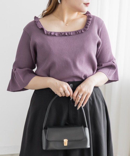 CLETTE(クレット)の「CLETTEオリジナルメローフリルネックニットプルオーバー(ニット/セーター・レディース・パープル/イエロー/ブラック・4L/3L/LL)」の7枚目の写真